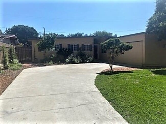 Building Photo - 16964 Millstone Dr