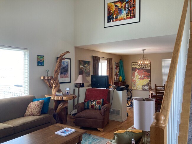 Foto del edificio - 1303 Vinson St