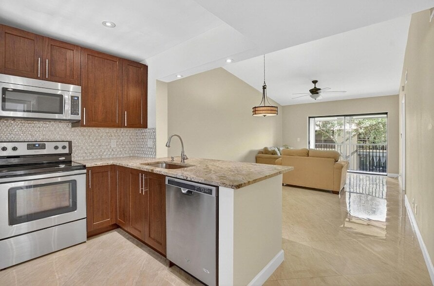 Foto principal - 21954 Tidewater Terrace