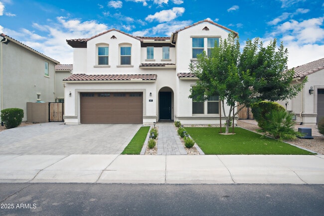 Building Photo - 947 E Ladbroke Way