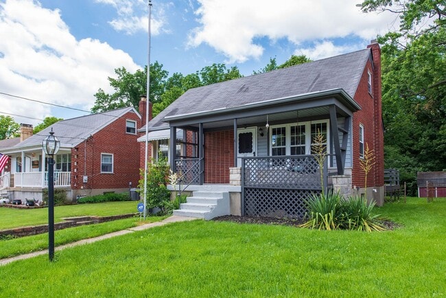 Photo - 3627 Edgebrook Dr. House