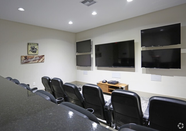 Sala de cine - Willows at Fort Mill