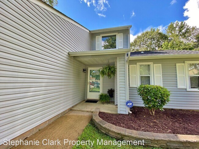 Building Photo - 3 br, 2 bath House - 2029 Adobe Court