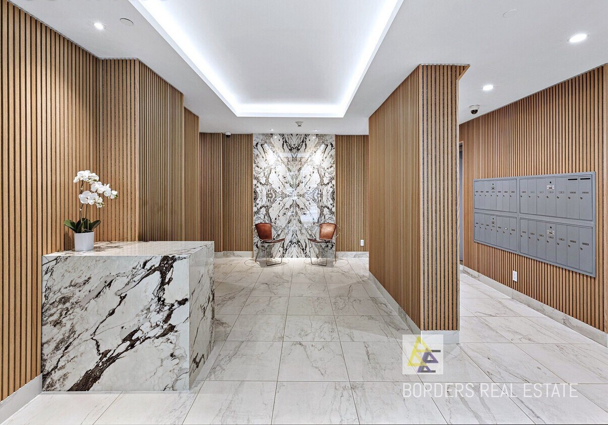 Foto del edificio - 212 E 95th St