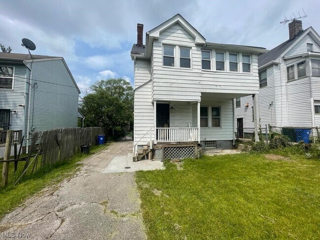 Foto del edificio - 3281 E 121st St