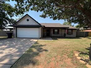Building Photo - 4409 Cole Dr