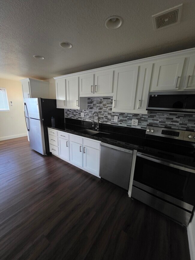 Foto del edificio - 1203 Floyd Ave