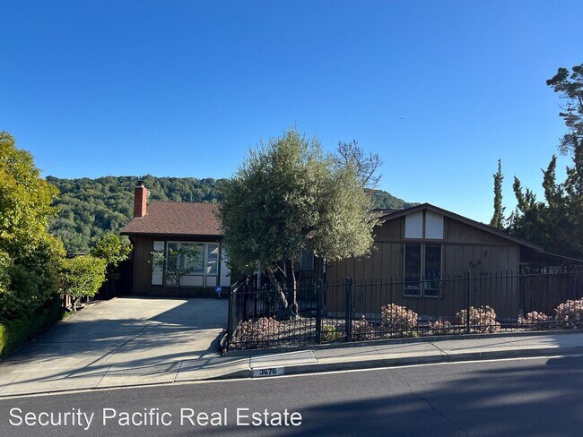 Building Photo - 3 br, 2 bath House - 3676 Victor St.