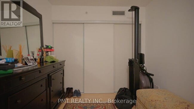 Building Photo - 68-768 Abell St