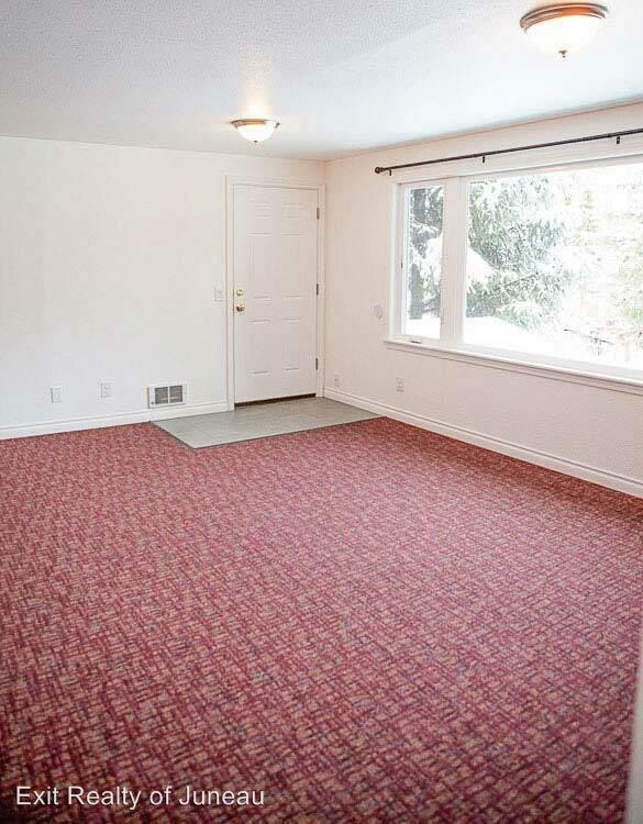 Building Photo - 8817 Glendale St