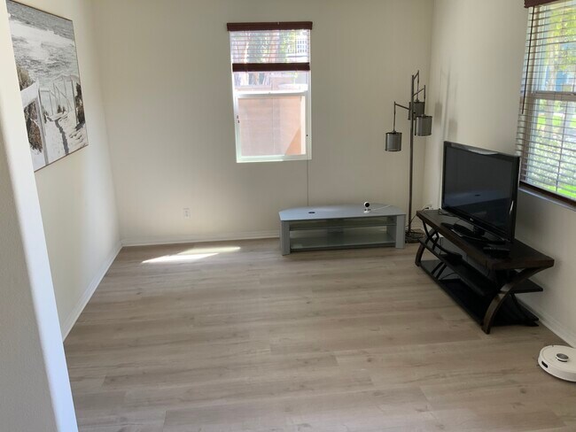 Building Photo - 14447 Haverford Ave