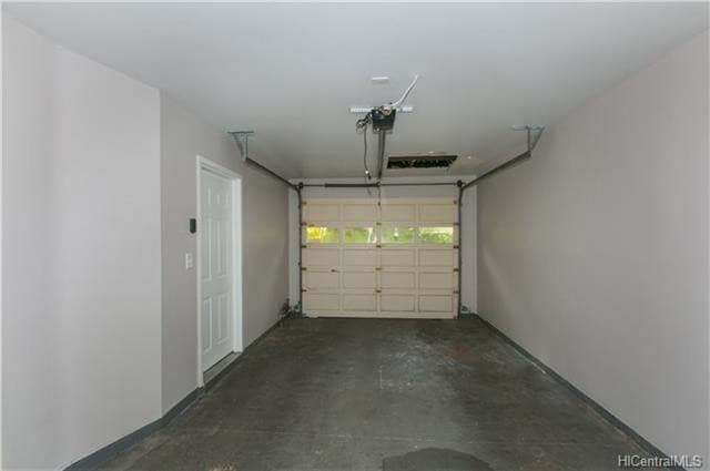 Building Photo - 1291D Moanalualani Way