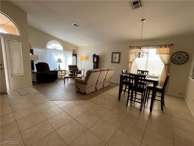 Building Photo - 2020 Diamond Brook Ct