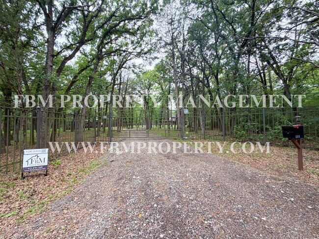 Foto del edificio - 338 Post Oak Dr