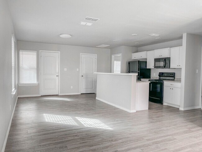 Foto del edificio - Savor the Sophistication of This Lovely 3-Bedroom!