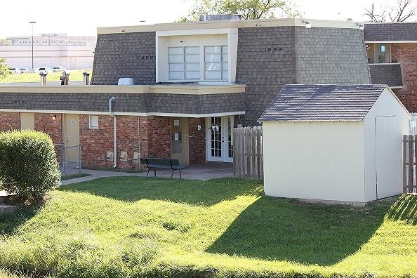 Primary Photo - 2201 N 14th St