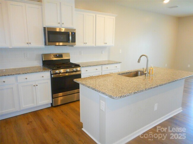 Building Photo - 5224 Maynard Hl Dr