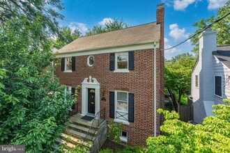 Building Photo - 4714 Upton St NW