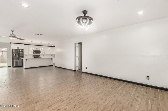 Building Photo - 2201 E Montecito Ave