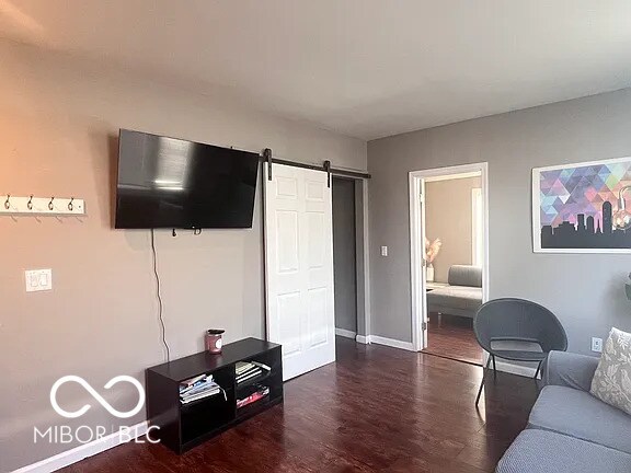 Foto del edificio - 2407 N Capitol Ave