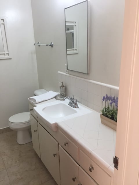 Foto del edificio - 3430 S Centinela Ave