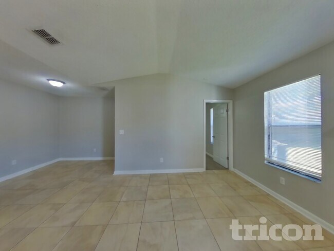 Foto del edificio - 1553 Kingfisher Blvd