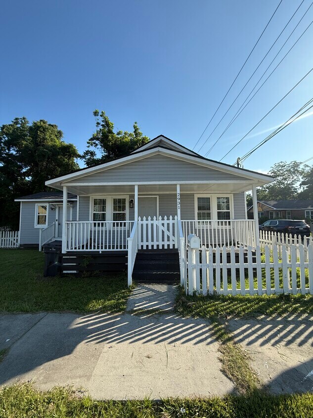 Primary Photo - 2931 Baker Ave