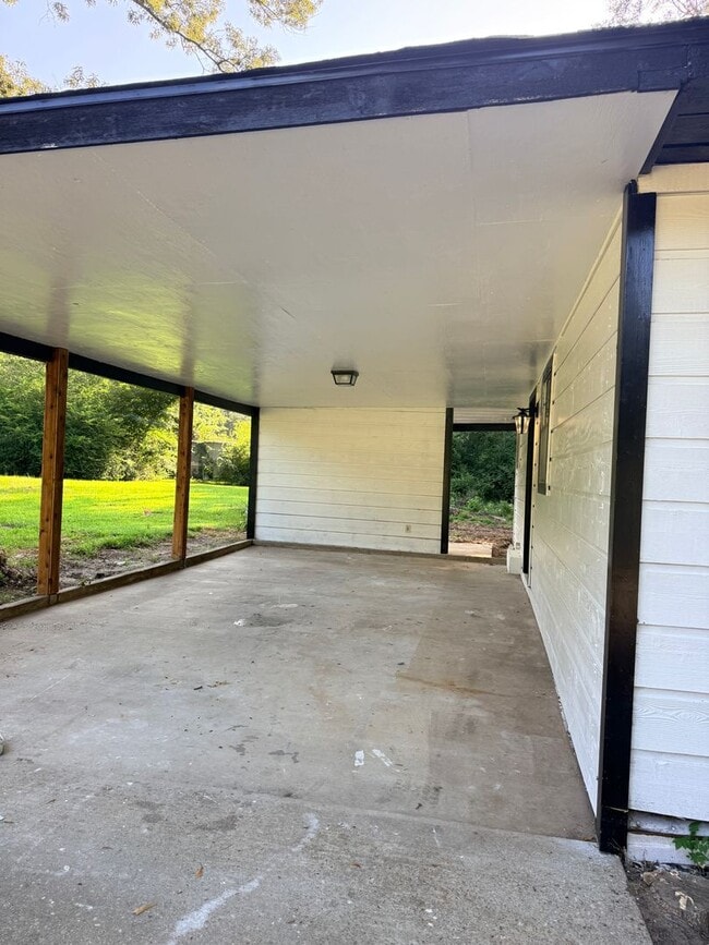 Building Photo - Charming Family Home in Blanchard, La!