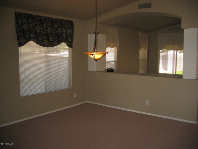 Building Photo - 1283 E Tradewind Dr