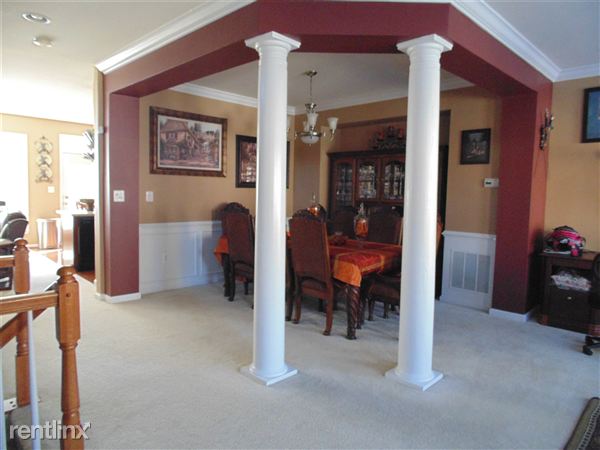 Building Photo - 8233 Gunston Commons Way
