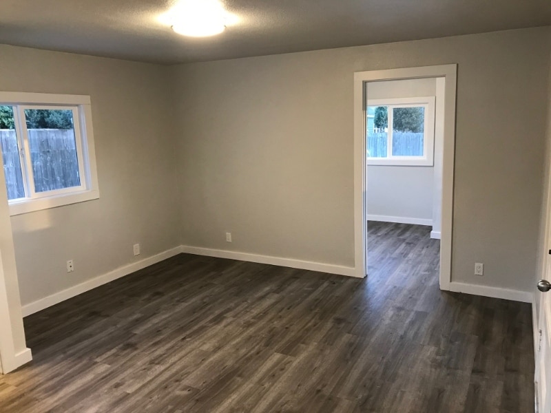 Photo - 1002 Naval Ave (Bremerton, WA)