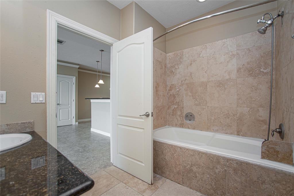 Foto principal - 7037 Kingston Cove Ln