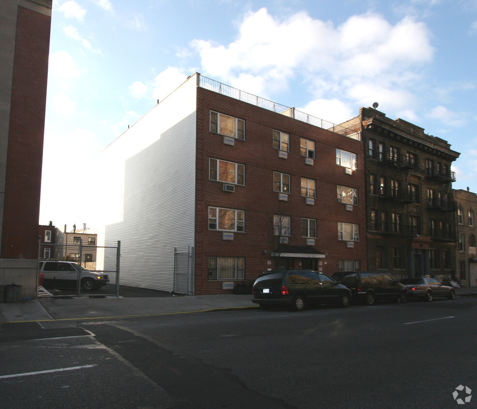 Primary Photo 12/27/2006 - 936 Dekalb Ave