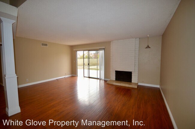 Foto del edificio - 4 br, 2 bath House - 457 Claro Dr.