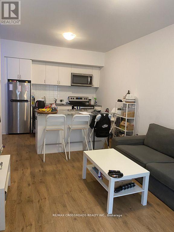 Photo du bâtiment - 1760 Simcoe St N