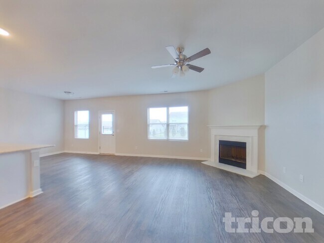 Foto del edificio - 3012 Bishop Ln