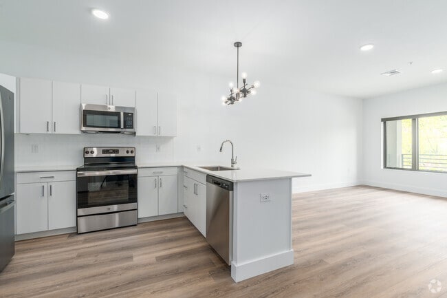 Linderman 1HAB, 1BA - 717SF - The Wilbur Views