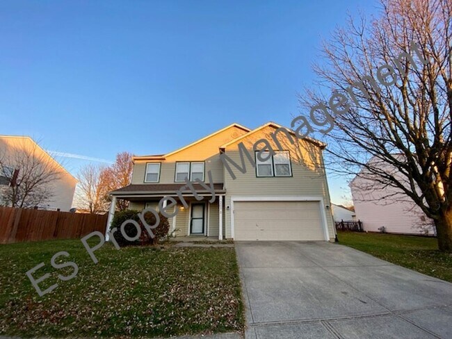 Foto del edificio - Price Drop!  Incredible 4 Bedroom 2.5 Two ...