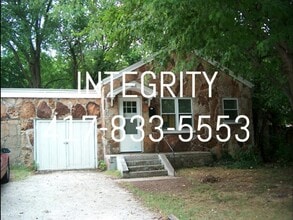 Building Photo - 1849-1951 N Johnston Ave