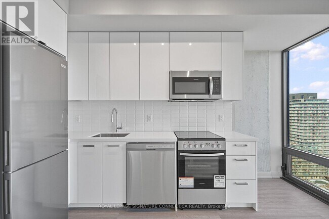 Photo du bâtiment - 284 King St E