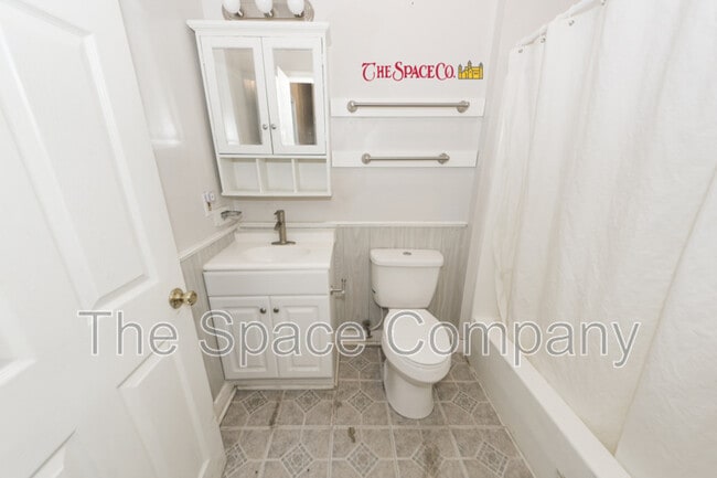 Building Photo - 555 Rutledge Ave