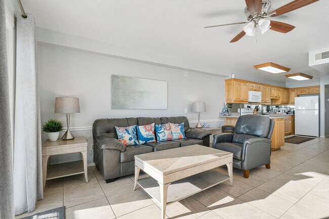 Foto del edificio - 8743 Thomas Dr