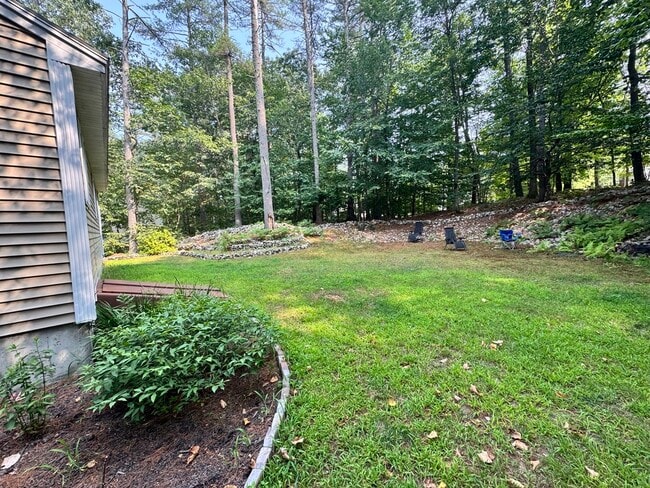 Building Photo - 50 Spring Lake Dr