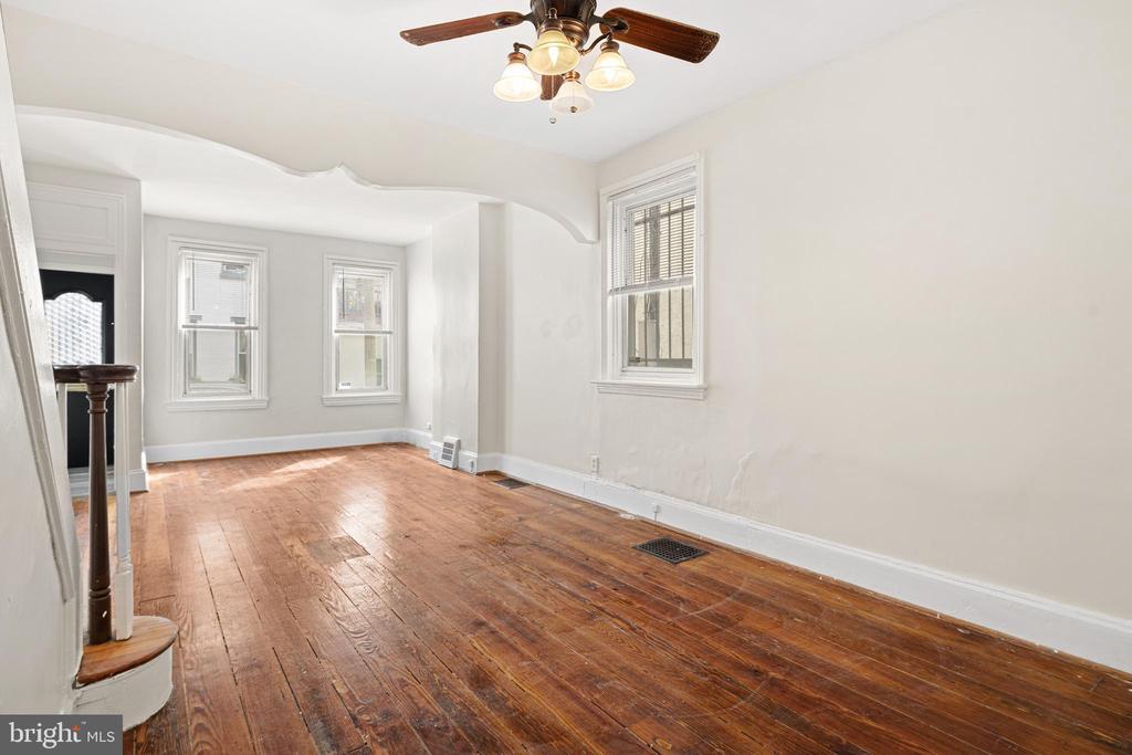 Primary Photo - 802 N Bucknell St
