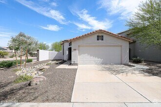 Building Photo - 4013 E Ironhorse Rd