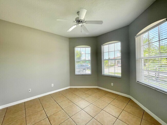 Foto del edificio - SOUTHEAST ORLANDO  - NICE UPGRADED HOUSE IN TIVOLI WOODS VILLAGE