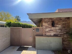 Building Photo - 555 S Thornhill Rd
