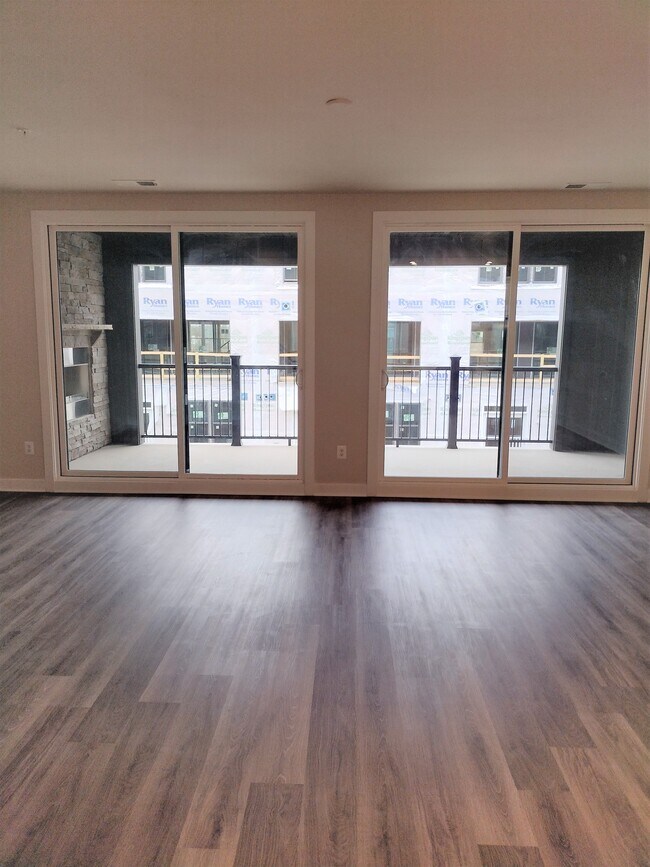 Building Photo - 10021 Ruffian Way