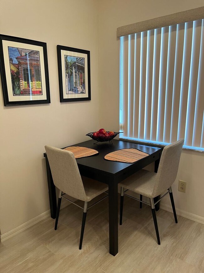 Foto del edificio - ** 2/2 CHARMING CONDO IN COUNTRYSIDE GOLF ...