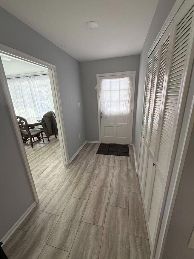 Foto del edificio - 1716 Pine Valley Dr